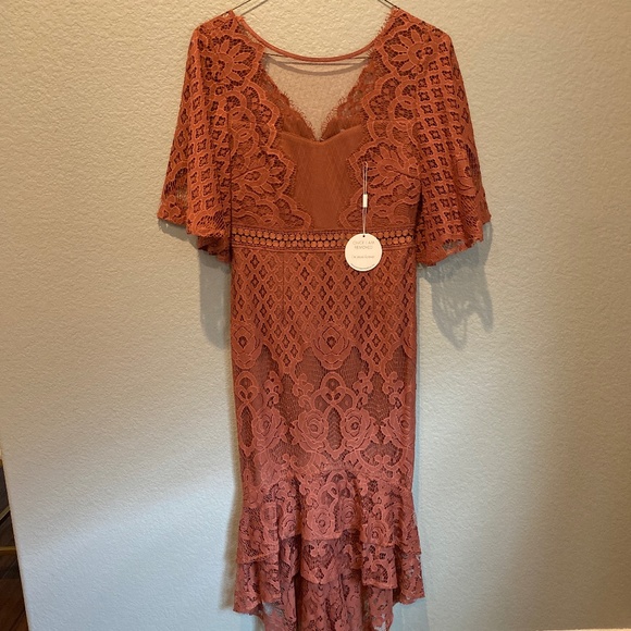 Brand new Lace mauve high low spring dress perfect for a spring wedding - Picture 1 of 5